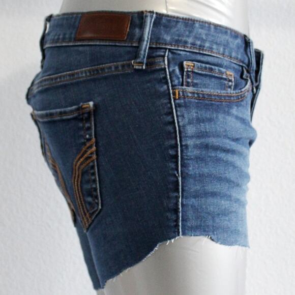 Hollister Jean Shorts Size 3S Low Rise Super Skinny Cut Offs - Picture 5 of 9